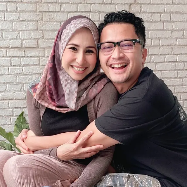 6 Artis Ini Pernah Diisukan Selingkuh dengan Rekan Kerja, Terbaru Arya Saloka