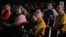 Penonton menyaksikan penampilan komika Mo Sidik dan Isman HS dalam Stand Up for Dummies di Jakarta International Comedy Festival (JICOMFEST) 2019, JIExpo Kemayoran, Jakarta, Minggu (4/8/2019). JICOMFEST 2019 merupakan komedi festival pertama dan terbesar di Indonesia. (Liputan.com/Faizal Fanani)
