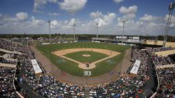 Foto udara Stadion Joker Marchant saat laga antara Detroit Tigers melawan New York Mets di Amerika Serikat, Senin (14/3/2016). (Reuters/Reinhold Matay)