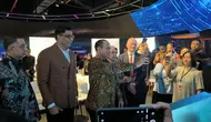 Indosat dan Mastercard menandatangani MoU untuk meningkatkan keamanan siber di bidang ekonomi digital yang disaksikan oleh Menkominfo Budi Arie Setiadi di Kantor Indosat di Jakarta, Kamis (18/4/2024). (Liputan6.com/Agustin Setyo Wardani)