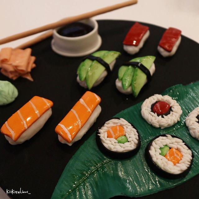 Wanita Ini Kreasikan Kue Mirip Benda di Sekitar, 8 Hasilnya Mengagumkan