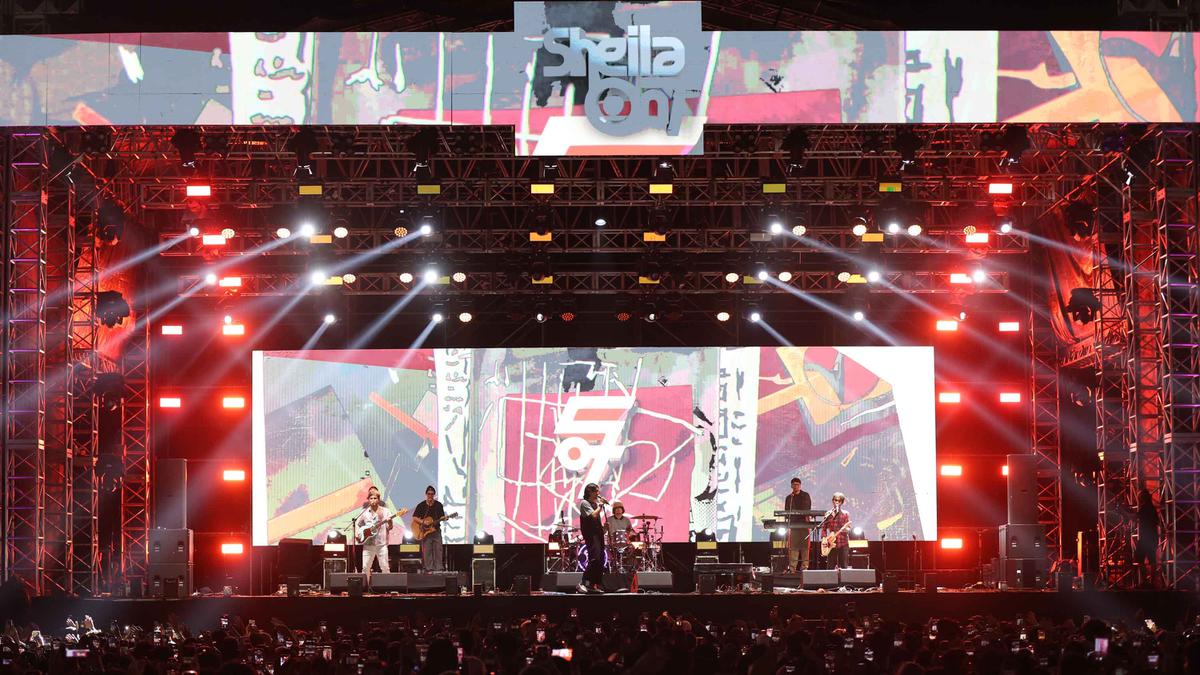 Sheila On 7 Tampil, KapanLagi Buka Bareng Festival 2026 Kian Pecah