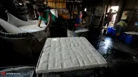 Waspada, Ada Kabar Buruk Buat Penggemar Tahu dan Kerupuk!