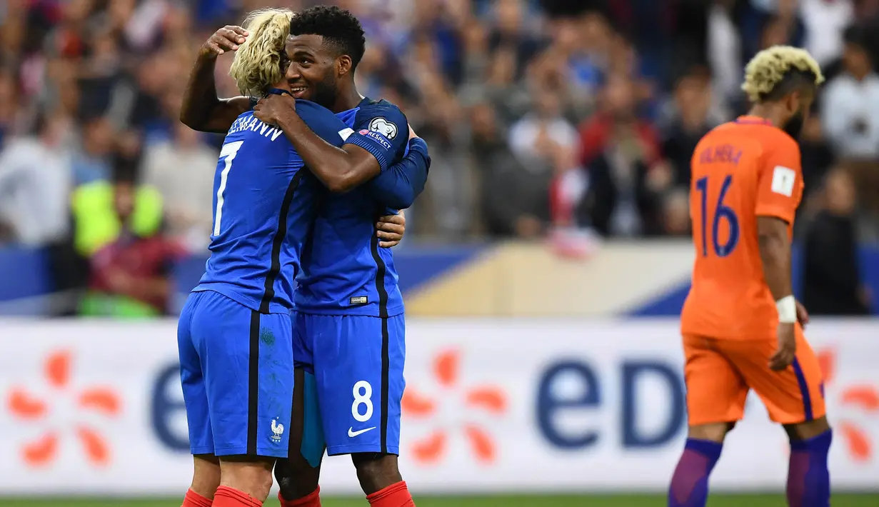 Prancis benar-benar menjadi momok kegagalan dari Belanda pada kualifikasi Piala Dunia 2018. Alih-alih membalas kekalahan pertama, pada pertemuaan kedua Belanda malah kalah 0-4 dari Les Blues. (AFP/Franck Fife)