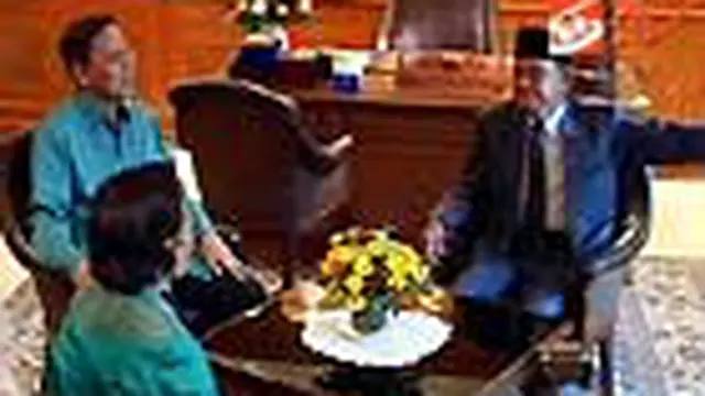 Wapres Bersilaturahmi ke Rumah Habibie