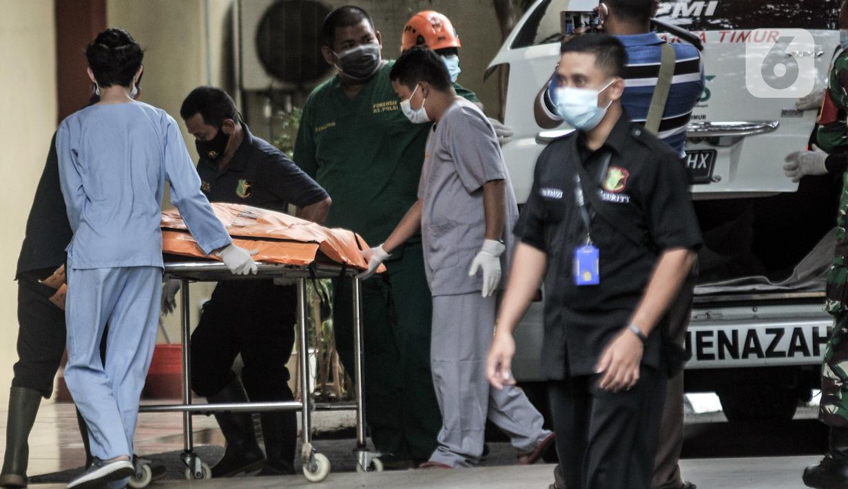 FOTO: 3 Kantong Jenazah Temuan Kecelakaan Sriwijaya Air SJ ...