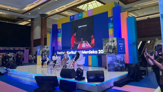 Guru Sekolah Dasar Inpres (SDI) Pelibaler, Kabupaten Sikka, Nusa Tenggara Timur (NTT) Stefanus Padeng menceritakan soal Kurikulum Merdeka yang dinilai membuat guru lebih bebas, namun tetap terarah.