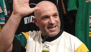 Persebaya Surabaya menyambut era baru di awal tahun 2026. Klub berjuluk Green Force itu resmi menunjuk Bernardo Tavares sebagai pelatih kepala. (Bola.com/Wahyu Pratama)