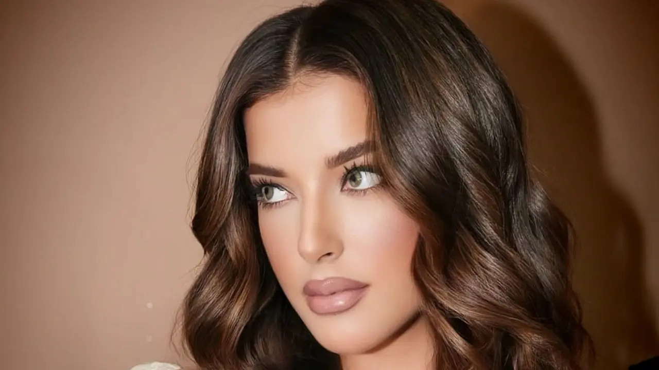 6 Potret Tasya Farasya Tampil Memesona dengan Vanilla Smoke Balayage, Warna Rambut yang Didesain Khusus untuk Dirinya