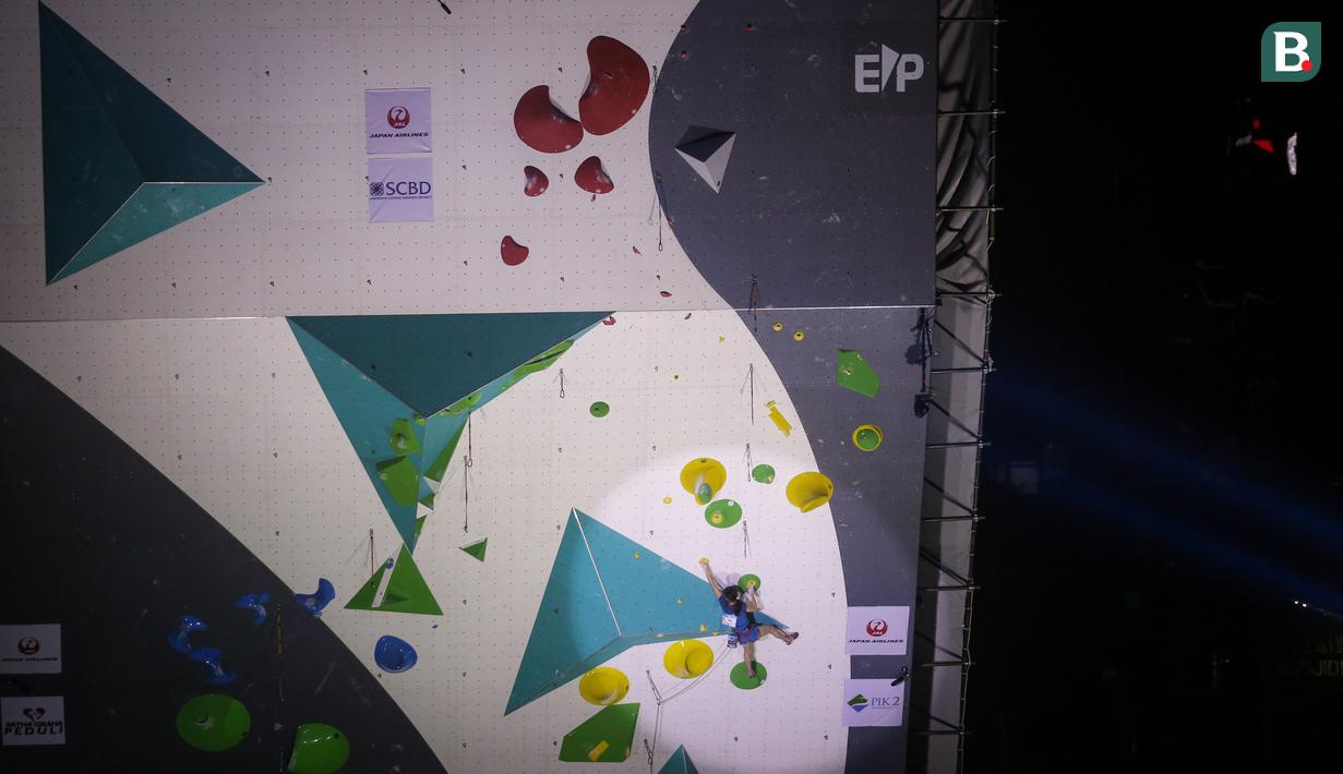 <p>Ajang yang berlangsung di kawasan SCBD ini berlangsung selama tiga hari sejak Sabtu (24/9/2022) dengan mempertandingkan dua kategori, yaitu speed dan lead. (Bola.com/Bagaskara Lazuardi)</p>