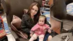 Kerap mengabadikan foto bersama buah hati, ini salah satu momen Momo bersama Sheena saat di Shanghai, China. Sumber (liputan6.com/IG/therealmomogeisha)