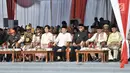 Pimpinan partai pendukung dua pasang capres dan cawapres 2019 saat menghadiri Deklarasi Kampanye Damai di Monas, Jakarta, Minggu (23/9). (Merdeka.com/Iqbal Nugroho)