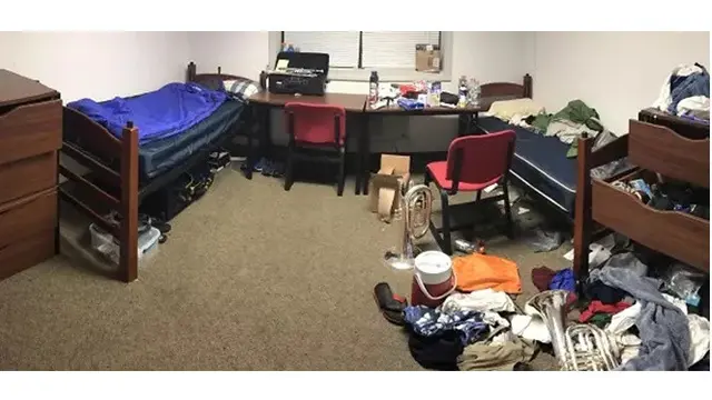 5 Foto Kamar Jorok Bak Kapal Pecah, Bikin Geleng-geleng