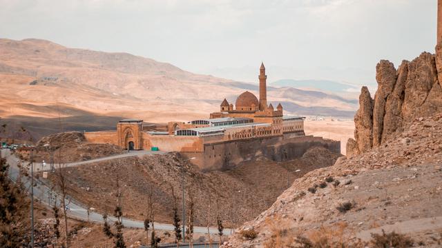 Ishak Pasha Palace