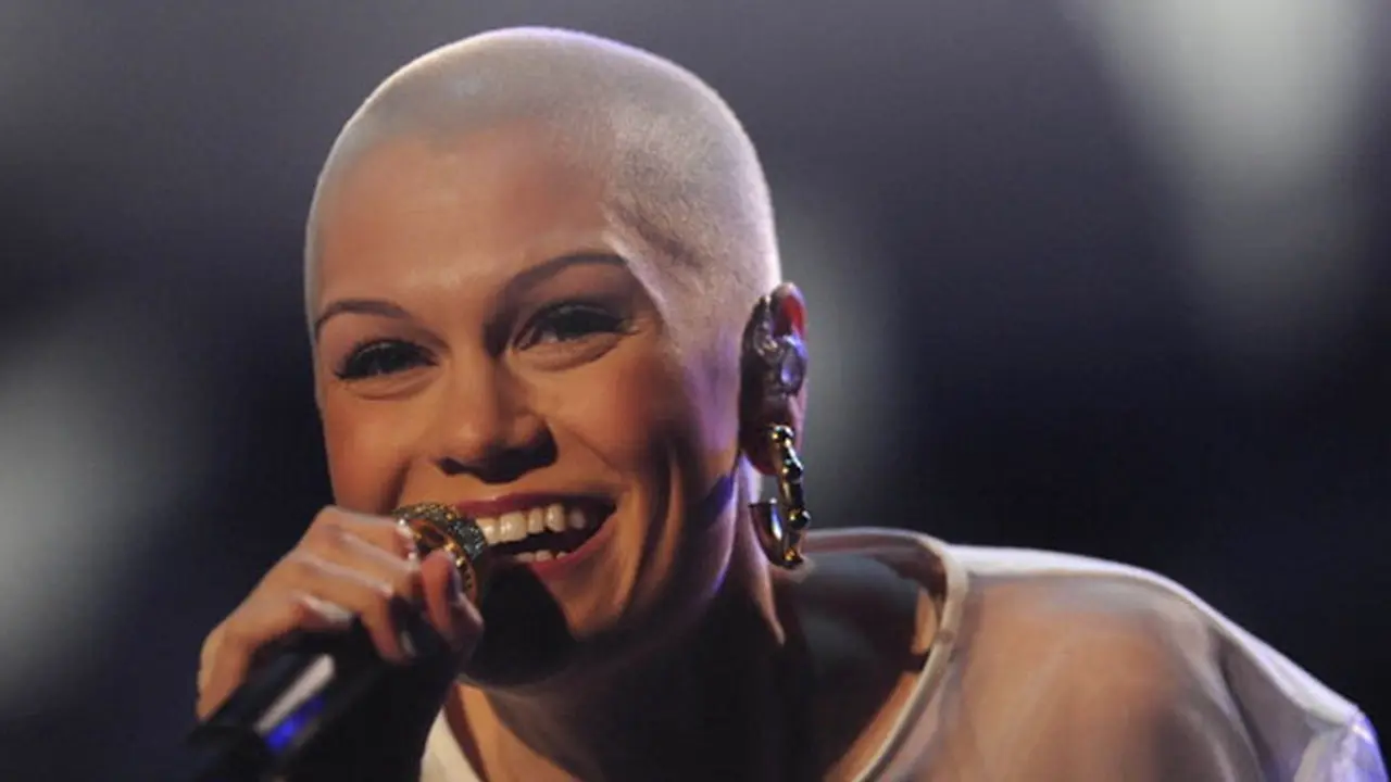jessie-j-130828b.jpg