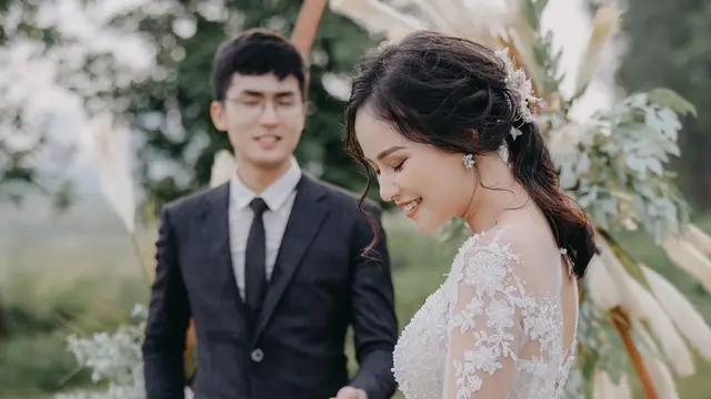 couple bahagia romantis