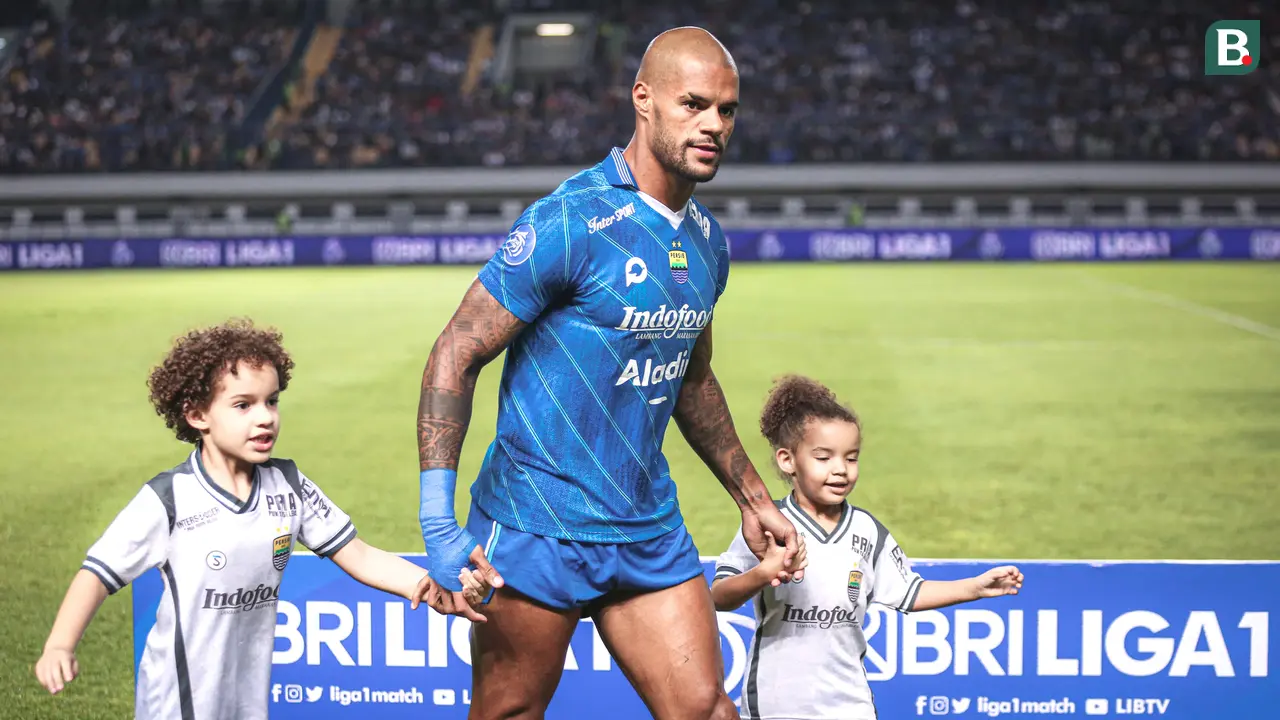 Persib Bandung vs Dewa United - BRI Liga 1 2023/2024