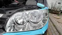 Tips Bikin Kinclong Kaca Lampu Mobil yang Kusam
