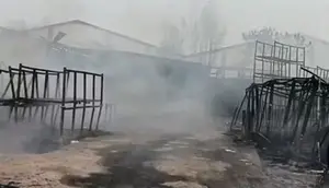 Gara-Gara Orang Bakar Sampah, Gudang Pipa di Tangerang Kebakaran