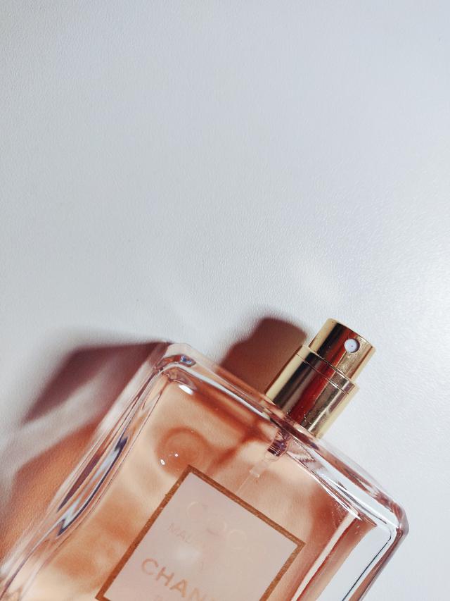 Bagian Tubuh Yang Terbaik Disemprot Parfum