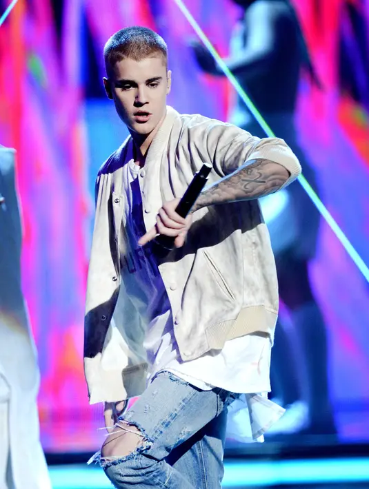 Tak hanya netizen yang angkat bicara tentang kedekatan Justin Bieber dan Sofia Richie, mantan kekasih Justin Bieber pun, Selena Gomez juga mengomentari kekasih baru Justin Bieber. (AFP/Bintang.com)