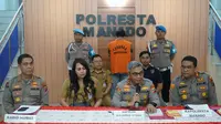 Jumpa pers yang digelar di Polresta Manado, Selasa (21/2/2023), untuk menetapkan tersangka kasus kekerasan seksual yang terjadi di Manado.