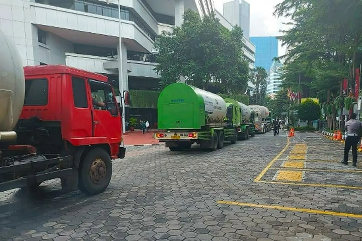 Bantuan oksigen dari PT RAPP untuk mengatasi kelangkaan oksigen di rumah sakit yang merawat pasien Covid-19.