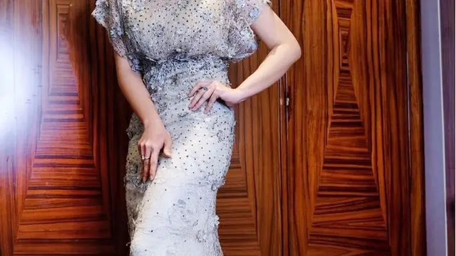 Gaya kondangan artis (credit: instagram/astridtiar127)