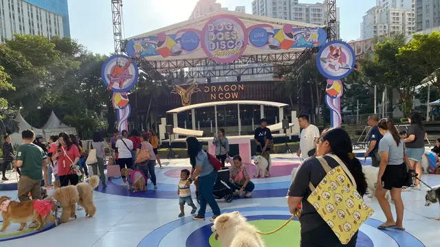 Suasana ajang Dog Art Festival 2023 hari kedua, di mal Central Park Jakarta, pada Sabtu (30/9/2023). (Foto: Dok. Tim Dog Art Festival)