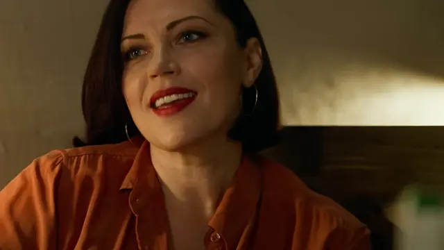 Dagmara Domińczyk sebagai Beatrice June Harper dalam film Miller's Girl. (Foto: Dok. Lionsgate)