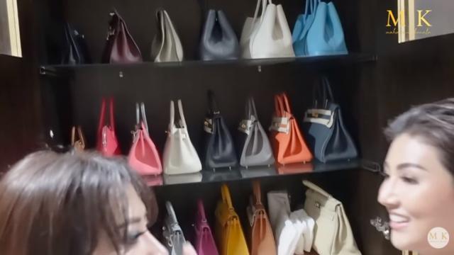 Banyak Koleksi Sepatu dan Tas Mewah di Kamat Tidur Sarwendah