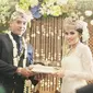 Alexandra Asmasoebrata dan Dias Baskara Dewantara menikah [foto: bridestory.com]