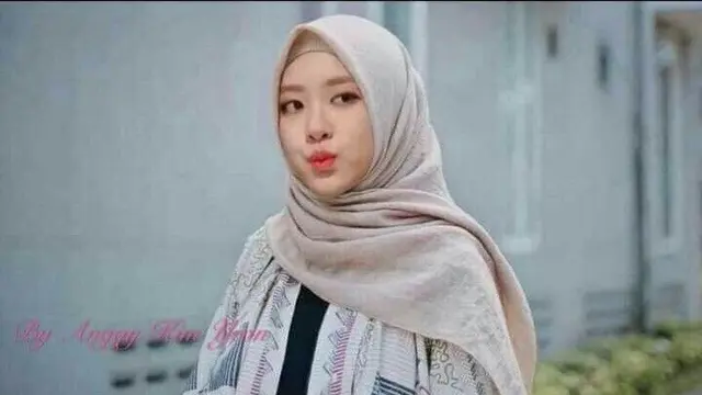 6 Editan Foto Rose Blackpink Pakai Hijab, Fans Senyum Lebar