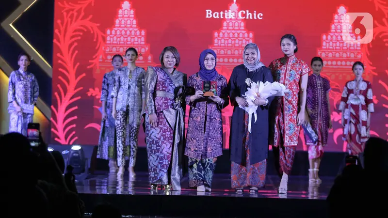 Koleksi Kolaborasi Batik Chic dan Nasabah Inspiratif PNM Mekaar