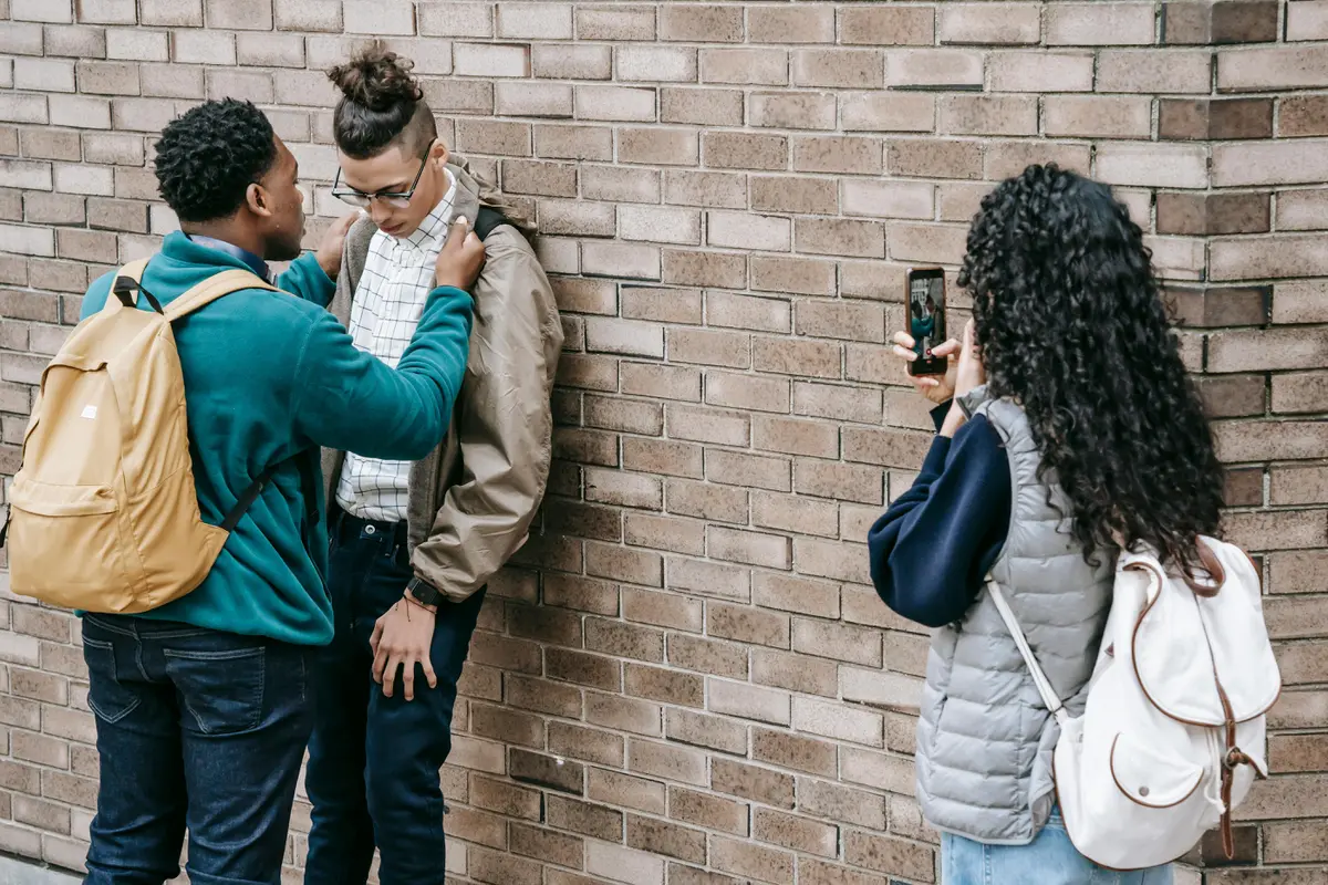 5 Zodiak yang Paling Berani Menentang Bullying, Jadi Pelindung Lingkungan