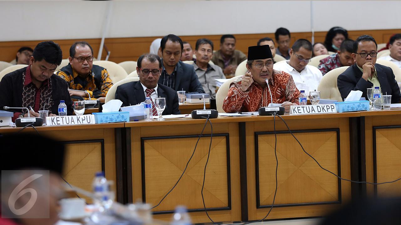 20161207-DKPP, Bawaslu, dan KPU Rapat Soal RUU Pemilu-Jakarta