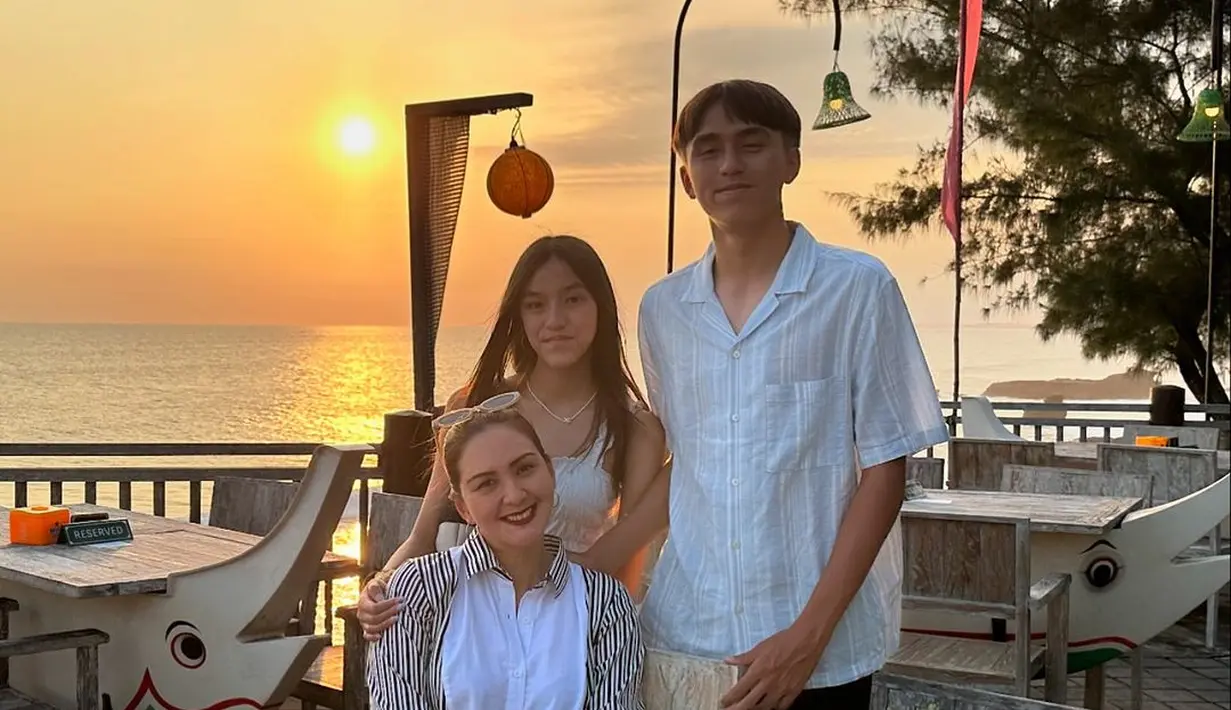 Sabrina Sinathrya [Foto: Instagram/sabrinasinathrya]