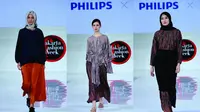 Berikut koleksi Rafae dari Kami yang terinspirasi dari sayap malaikat yang terlihat pada motif bulu yang digunakan. (Foto: Image.net/Feminagroup)