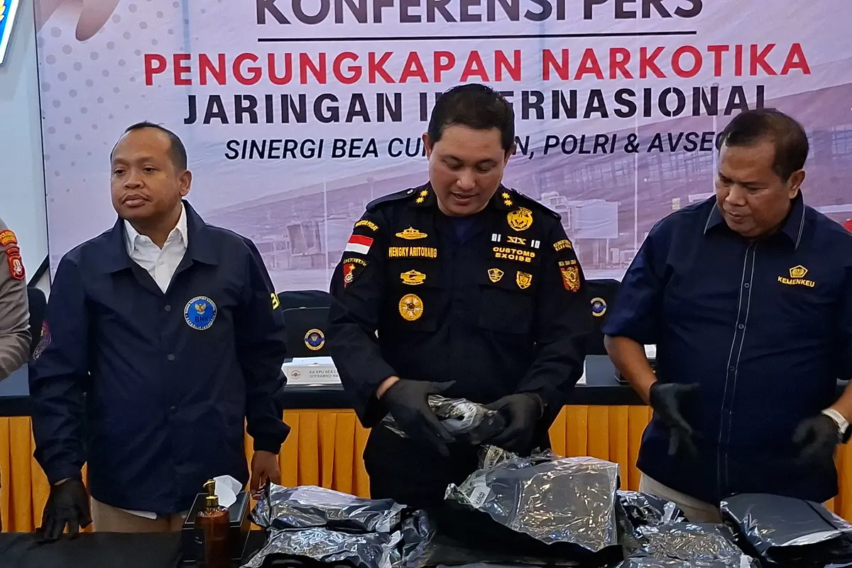 Ganja dari Amerika Bakal Dikirim ke Bali, Dijegat Petugas Bea Cukai Bandara Soetta