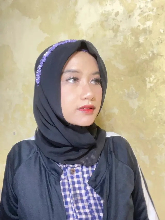 Viral di TikTok, 5 Potret Terbaru Mantan Miss Indonesia 2018 yang Kini Menjadi Ibu Jauh Dari Kata Glamour/dok. @litahendratno_,