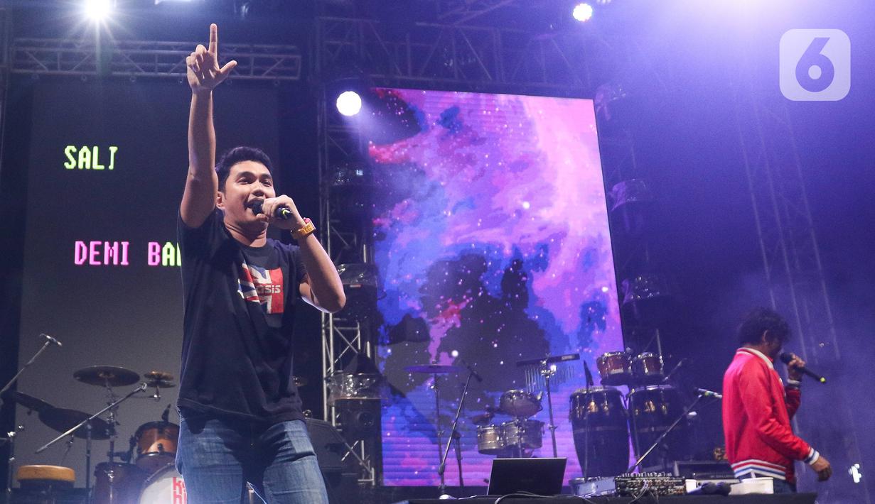 Acara di Area Pulau Satu Senayan Park, Jakarta Pusat, ini digelar gratis untuk masyarakat yang sudah mendaftar di Youniverse.id. (Liputan6.com/Herman Zakharia)