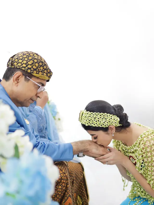 7 Potret Jharna Bhagwani Jalani Siraman dan Sungkeman Jelang Pernikahan