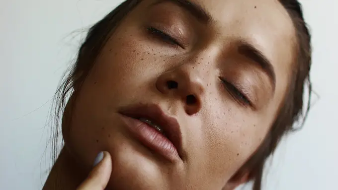 3 Hal yang Harus Dilakukan Saat Kulit Meradang