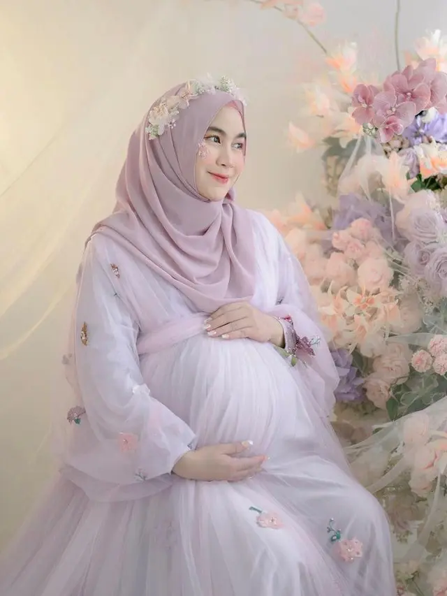 Penantian 4 Tahun, Intip Gaya Maternity Anisa Rahma Berbalut Dreamy Dress Jelang Kelahiran Anak Kembar