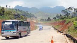 Bus Budiman sebagai penakluk jalur selatan mencoba lintasan baru Lingkar Nagreg. (Source: Ist)