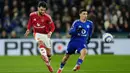 Bruno Fernandes tampil gemilang saat Manchester United pesta gol di markas Leicester City pada lanjutan Liga Inggris di King Power Stadium, Senin (17/3/2025). Pemain asal Portugal itu tidak hanya menyumbang satu gol tapi juga memberikan dua assist untuk rekan-rekannya. (Martin Rickett/PA via AP)
