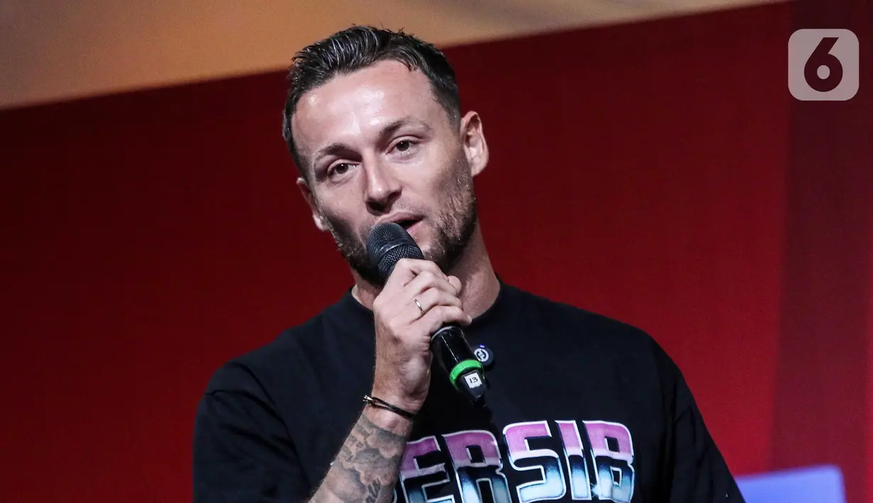 Marc Klok gelandang asal Persib berambisi mengambil alih Piala Presiden dari Arema FC sebagai juara bertahan ajang tersebut. (Liputan6.com/Herman Zakharia)