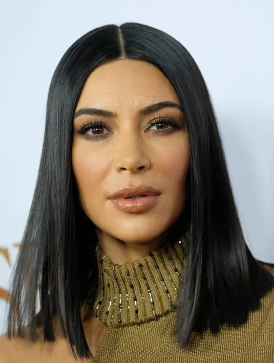 Meskipun beberapa waktu lalu Kim baru saja mendapat kejutan romantis dari Kanye saat ulang tahun pernikahan mereka. Kim memuji keromantisan suaminya lantaran karang bunga yang hadir ketika Kim sampai di rumah. (AFP/Bintang.com)