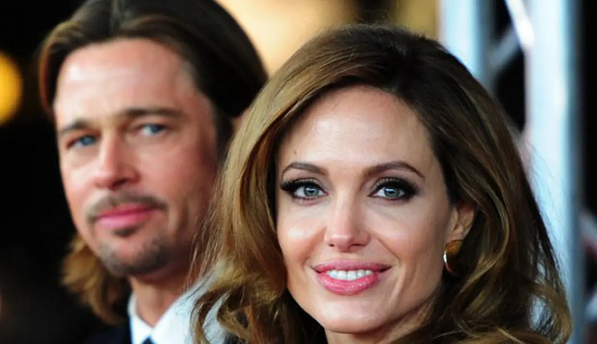 Dalam video itu, kabarnya terlihat sisi buruk Pitt dan perlakuannya terhadap Angelina Jolie. Hal itu seakan  menjadi alasan mengapa Maddox tidak suka dengan sikap Pitt selama ini. (AFP/Bintang.com)