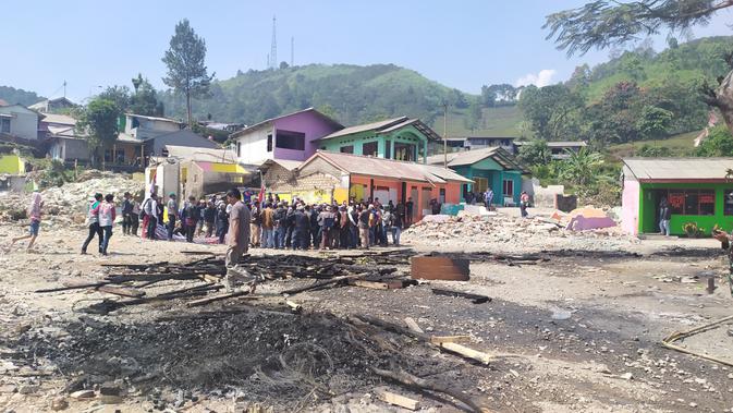 Warga Kampung Naringgul, Puncak, Cisarua, Bogor, Jawa Barat menolak digusur. (Liputan6.com/Achmad Sudarno)